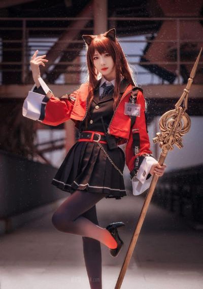 午夜插插_720免费在线播放